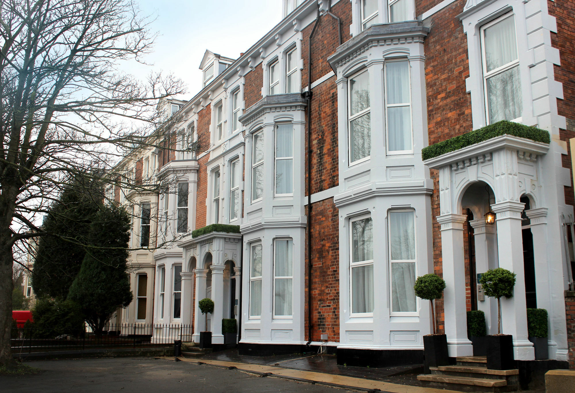 91 Jesmond Road Aparthotel