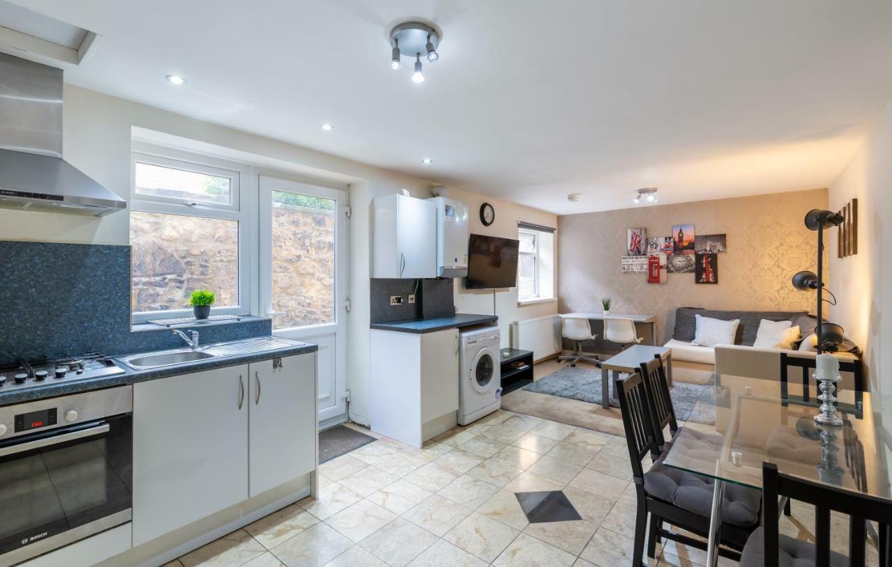 3 Bedroom City Centre Apartment *