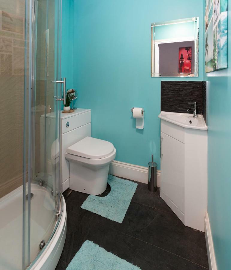 3 Bedroom City Centre Apartment *