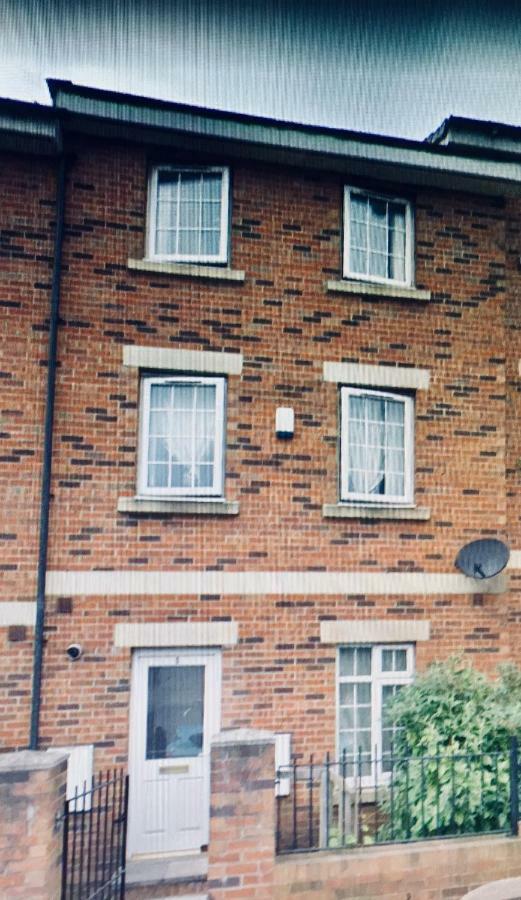 The Townhouse Apartment *