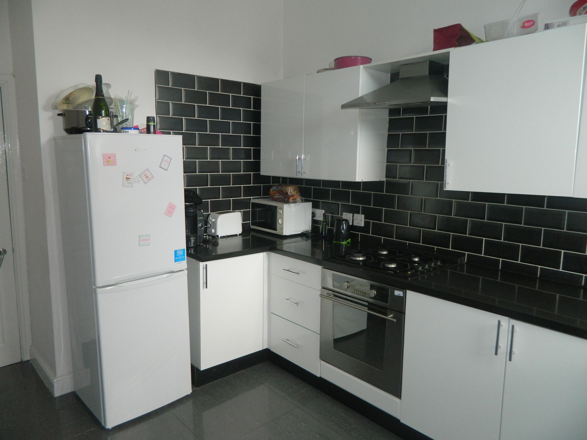 5 Bedroom Upper Maisonette Apartment