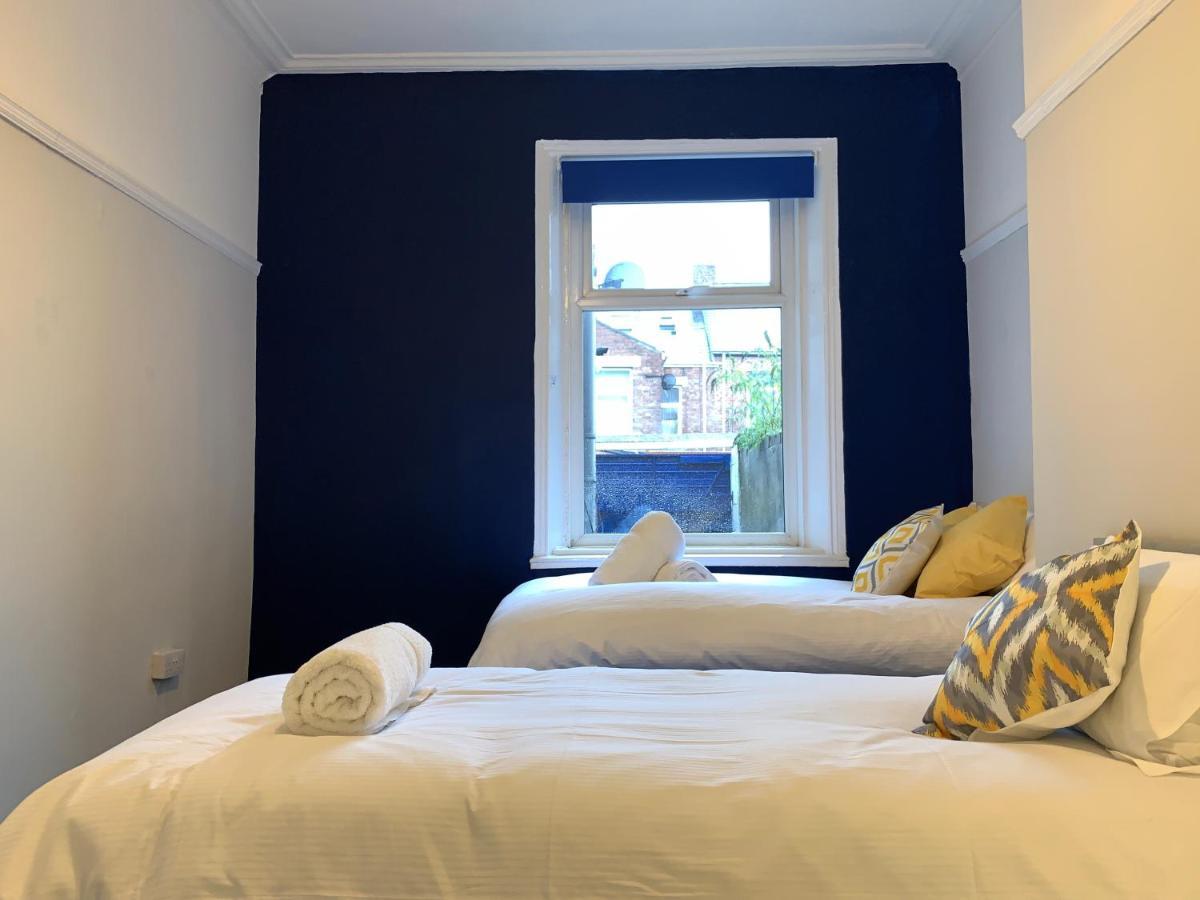 Rare Spacious Victorian House Perfect For Large Parties, Close To Everything Holiday home *