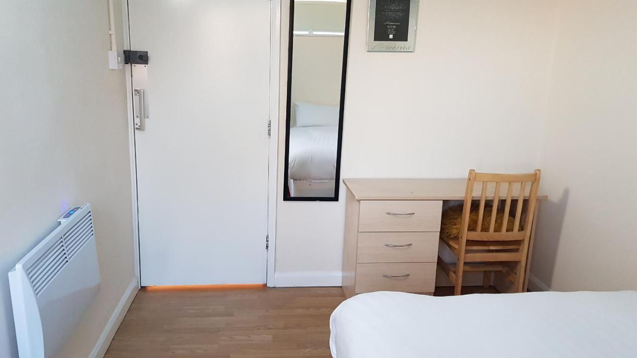 Hostel Summerhill House *