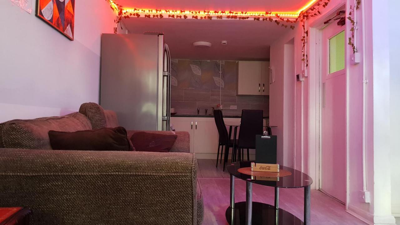 Summerhill House Hostel Newcastle upon Tyne