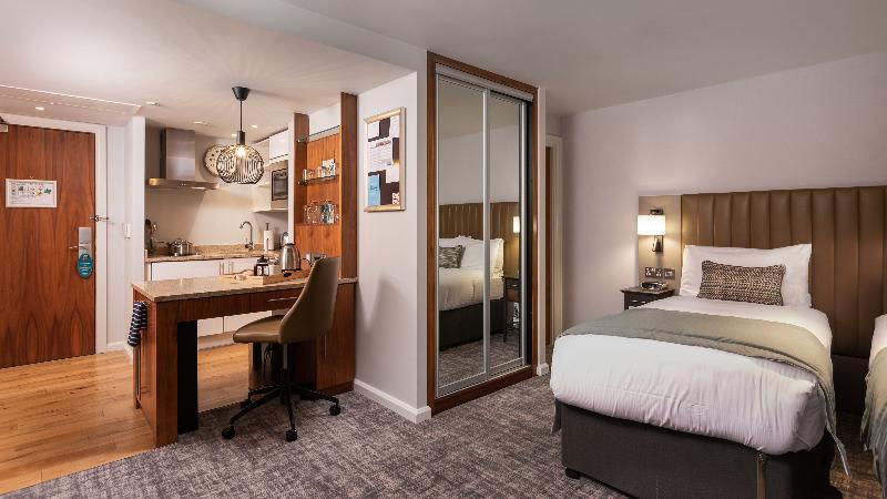 Staybridge By Ihg Aparthotel 4*