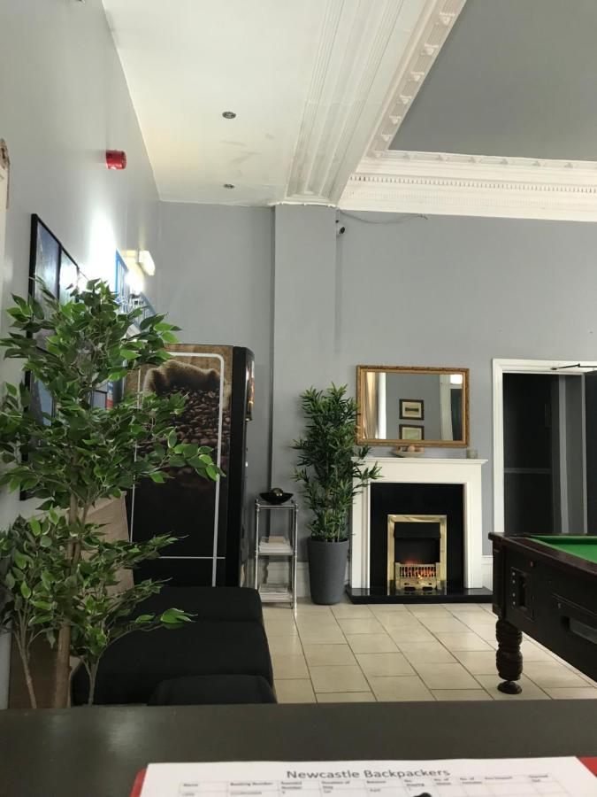 Hotel West & Bar