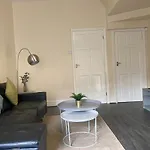 Alexander Apartments Saltwell Park