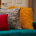 Lovely Chique Newcastle Abode - Sleeps 4 - First Floor