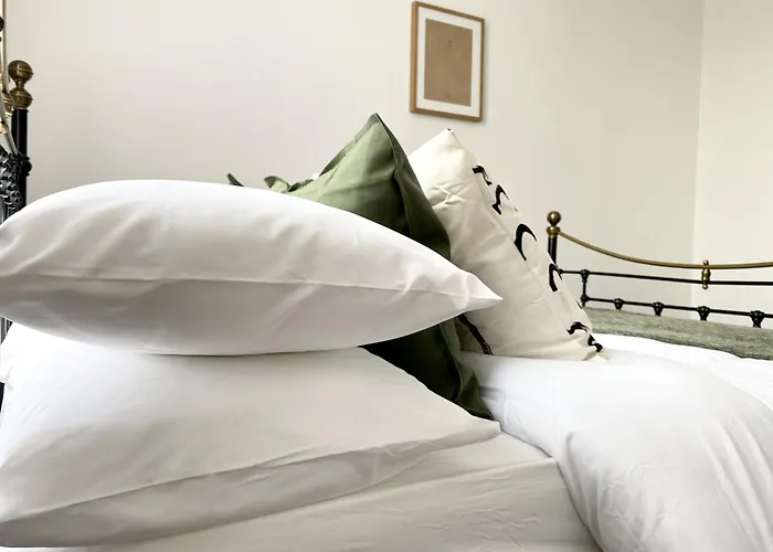 89 St John\'S Road Terrace House