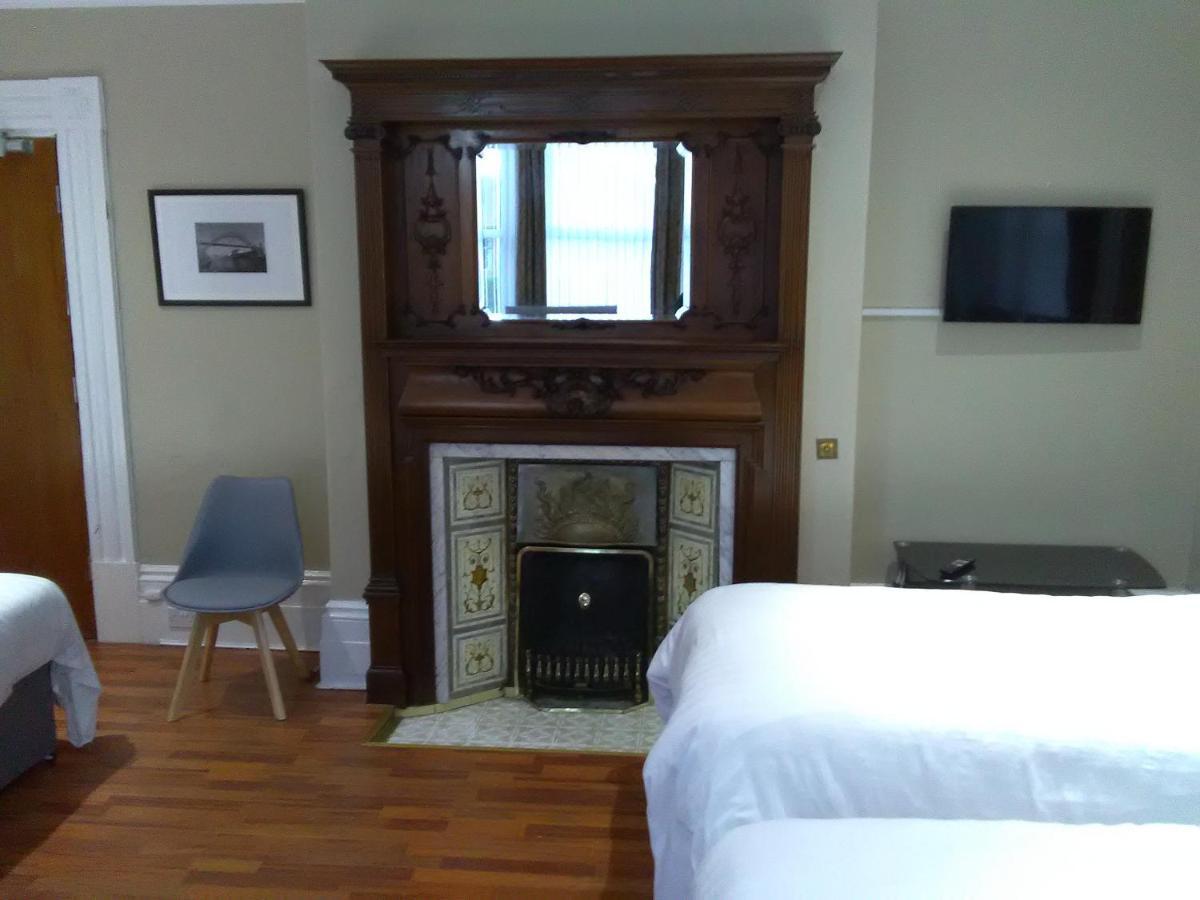 Clifton Hotel