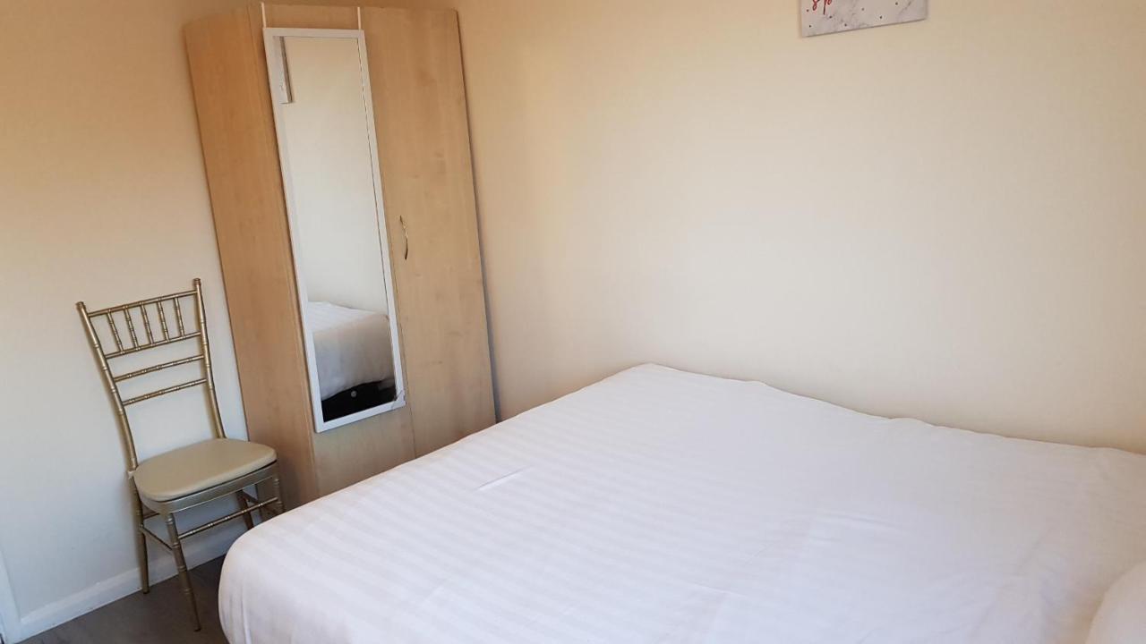 Hostel Summerhill House *