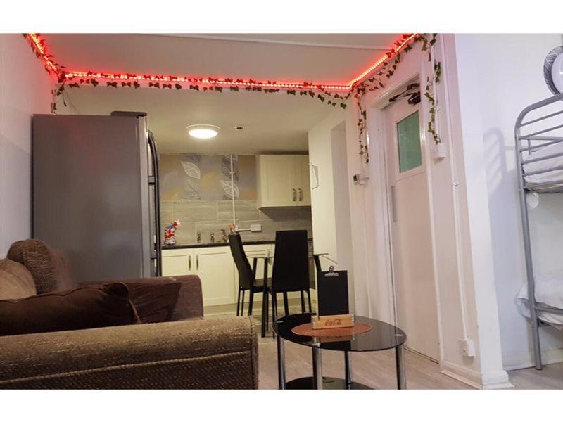 Summerhill House Hostel Newcastle upon Tyne