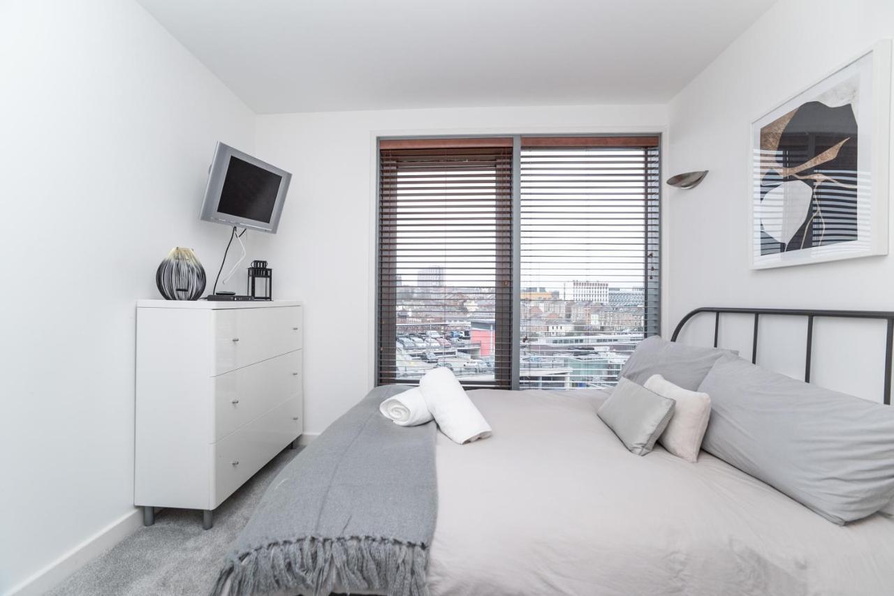 Penthouse - Sleeps 8 - City Centre - Free Parking - City Views * Newcastle upon Tyne