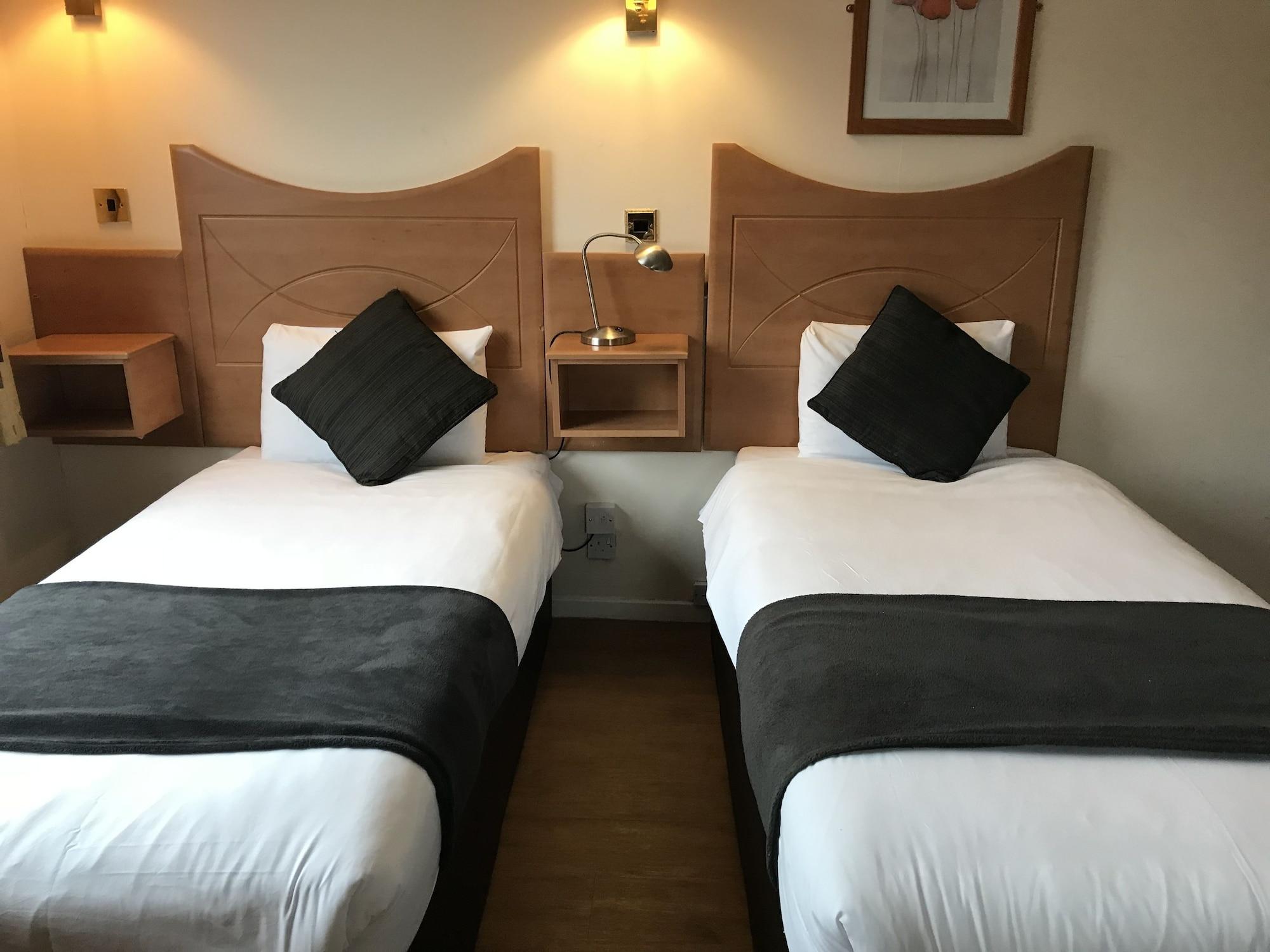 Hotel Whites 2*