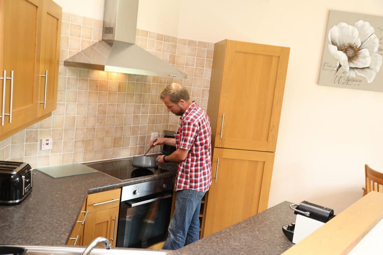 Apartment Beautiful Cozy 3 Bedroom 2 Bathroom *