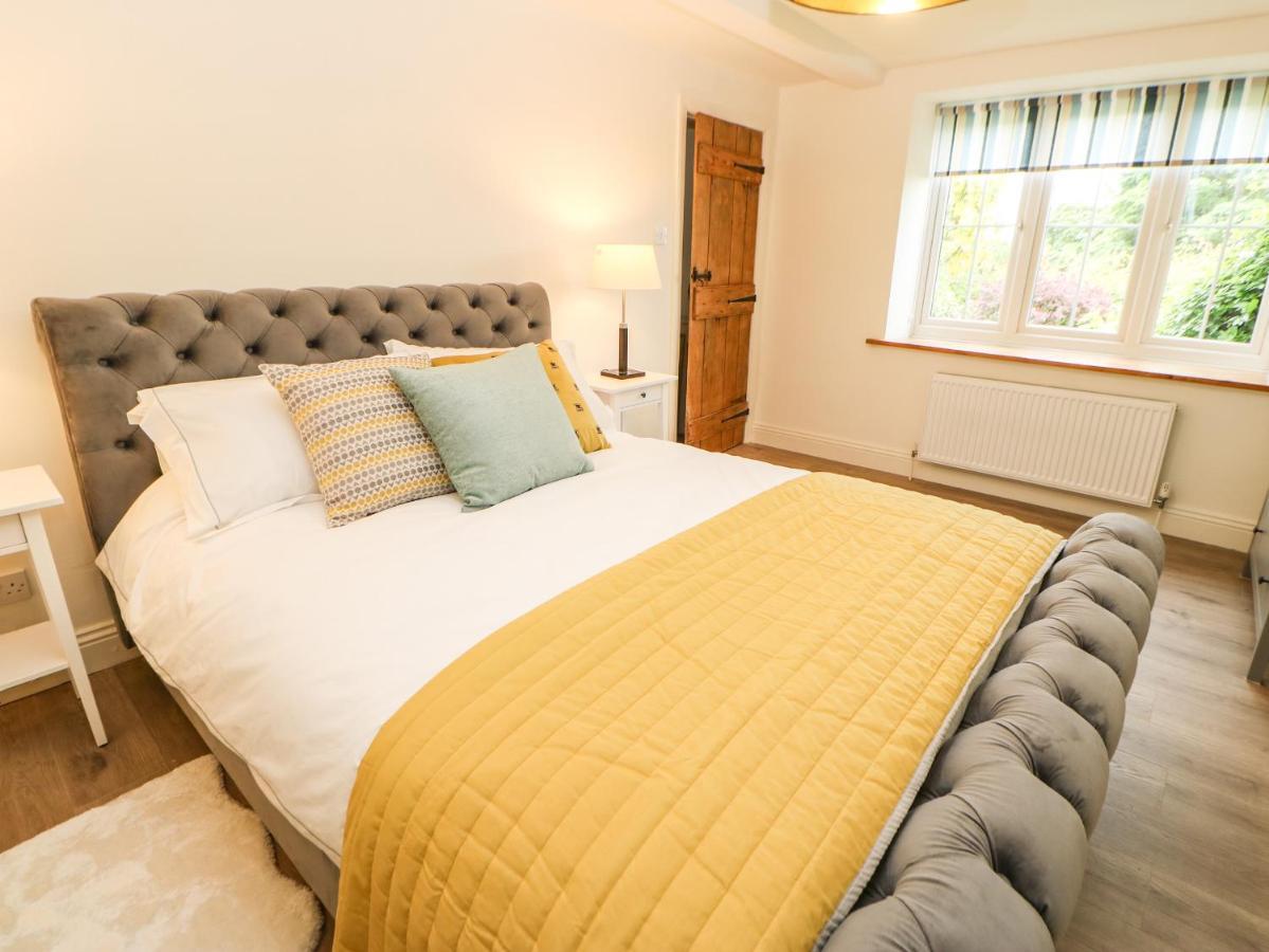 The Cottage, 5 Richley Terrace Holiday home