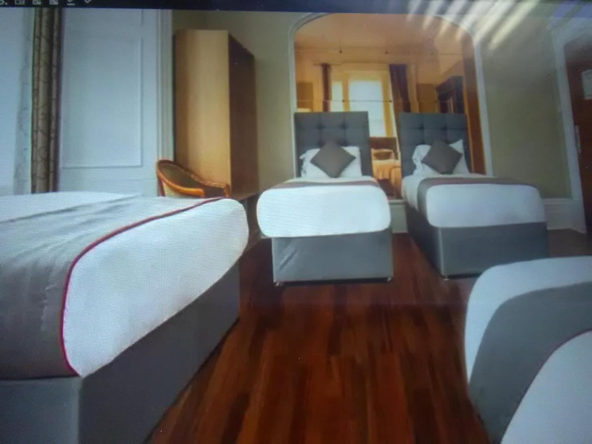 Hotel Clifton 3*