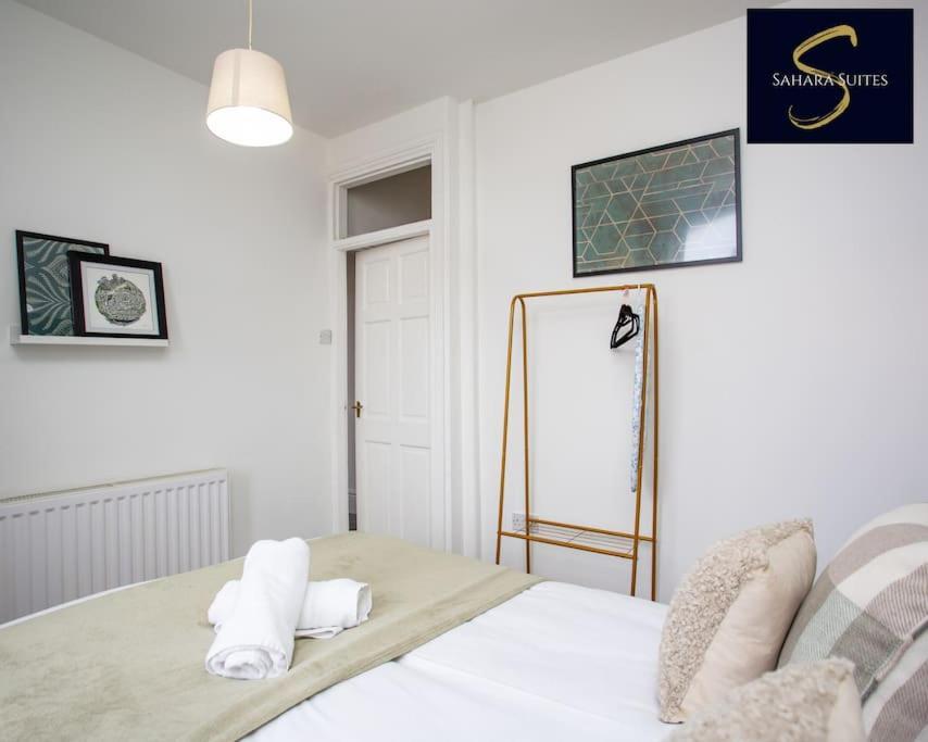 Monthly Escape - Cosy & - 3bed - Leisure & Business - Parking - Near A1 & A19 *