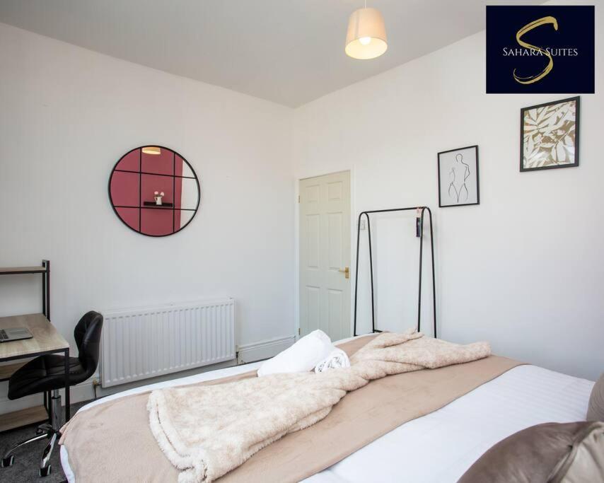 Apartment Monthly Escape - Cosy & - 3bed - Leisure & Business - Parking - Near A1 & A19
