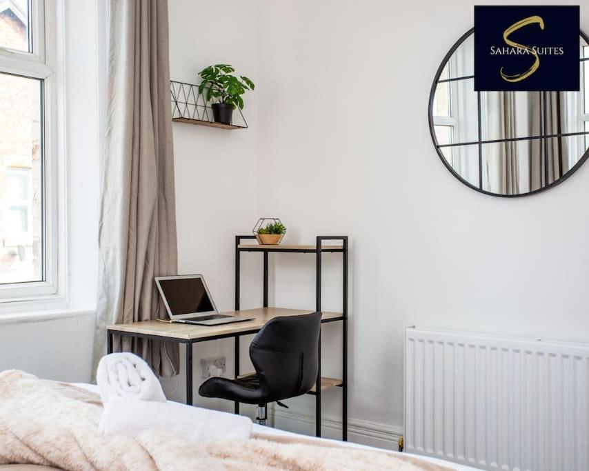 Apartment Monthly Escape - Cosy & - 3bed - Leisure & Business - Parking - Near A1 & A19