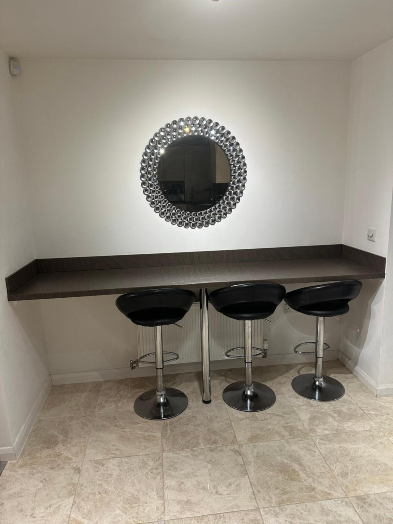 Cosy Double Bedroom In - Access To Shared Kitchen And Shared Conservatory Areas Inc Netflix Homestay Newcastle upon Tyne