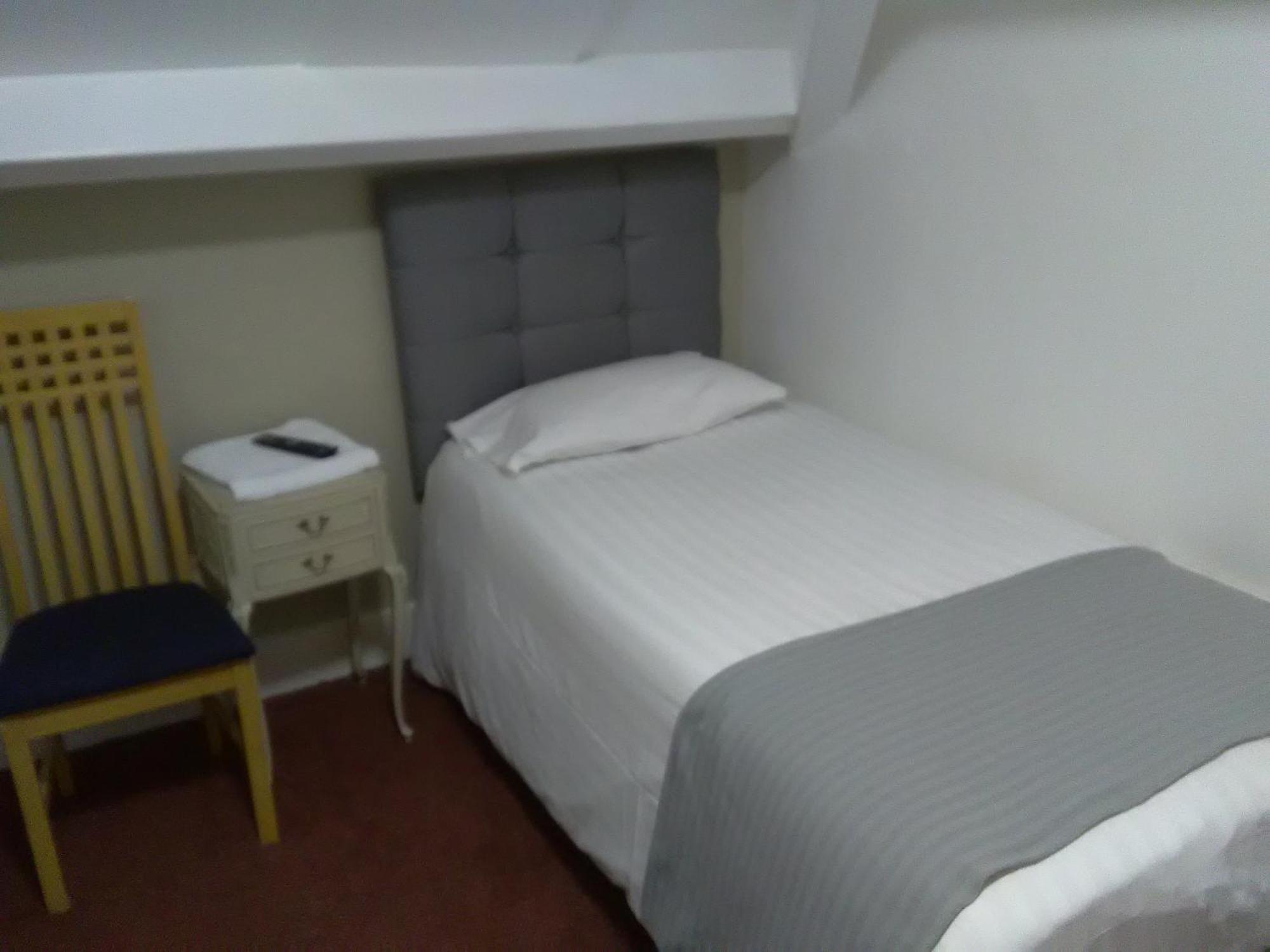 Hotel Clifton 3*