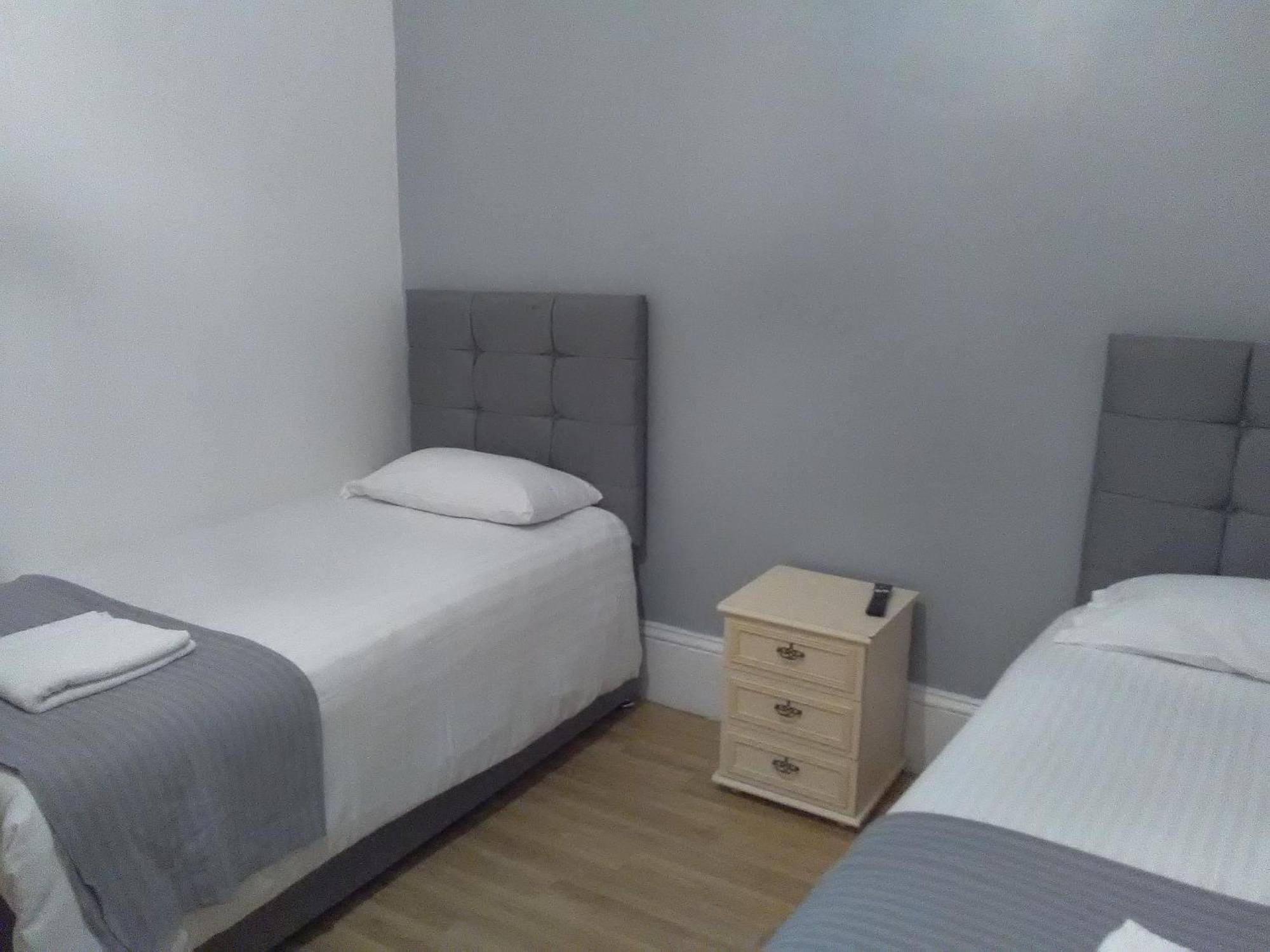 Hotel Clifton 3*