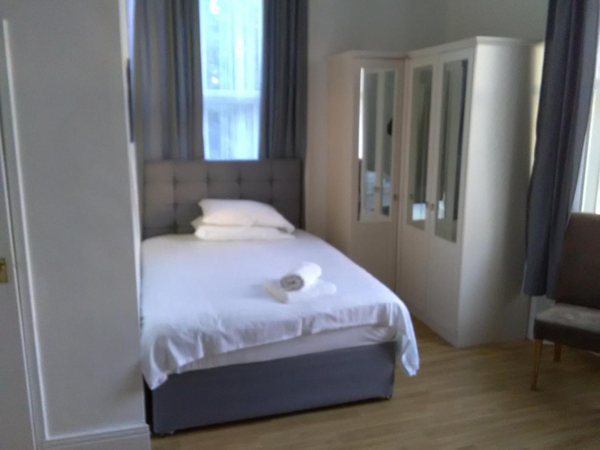 Hotel Clifton 3*