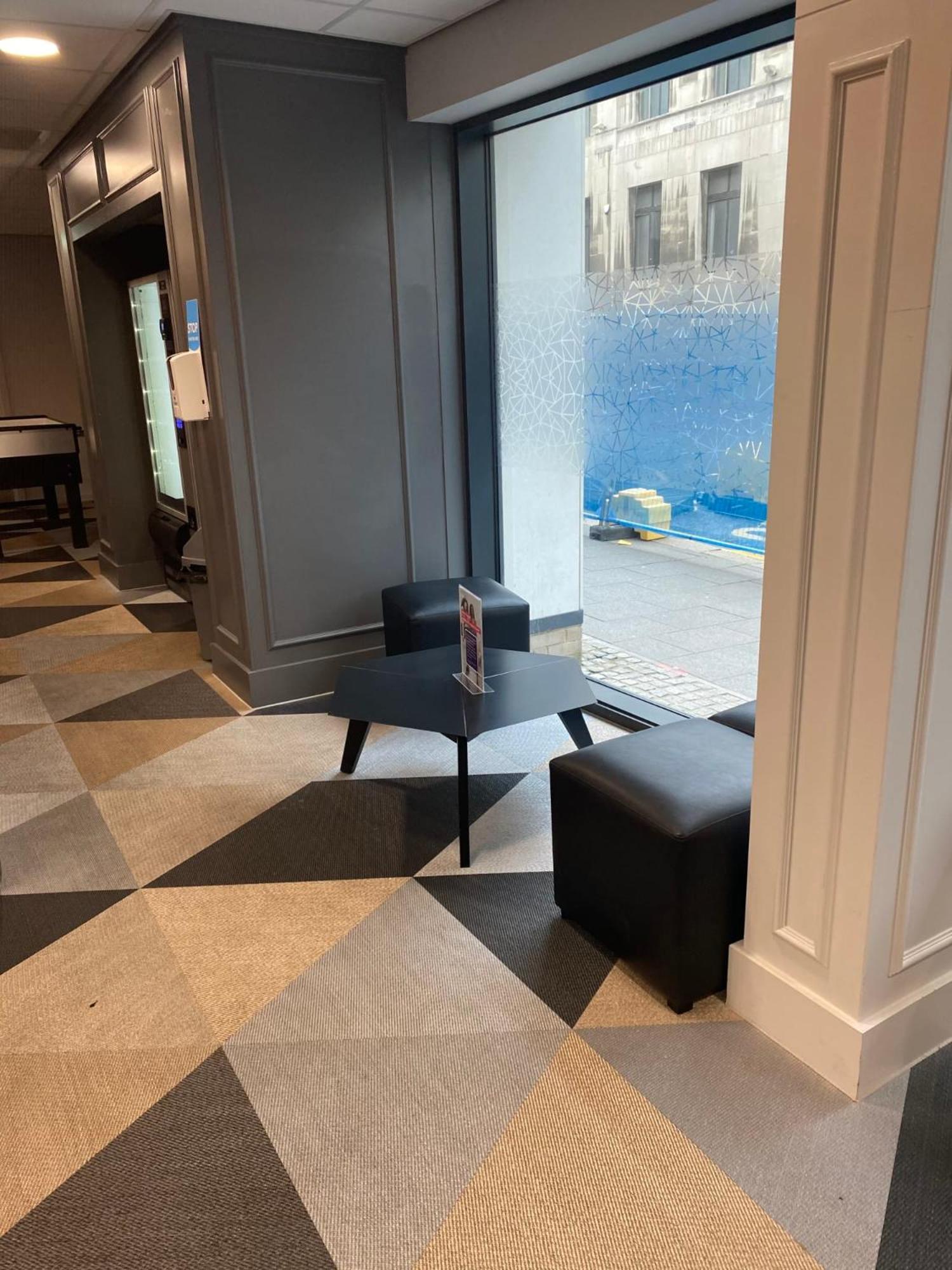 Market House In Apartment
