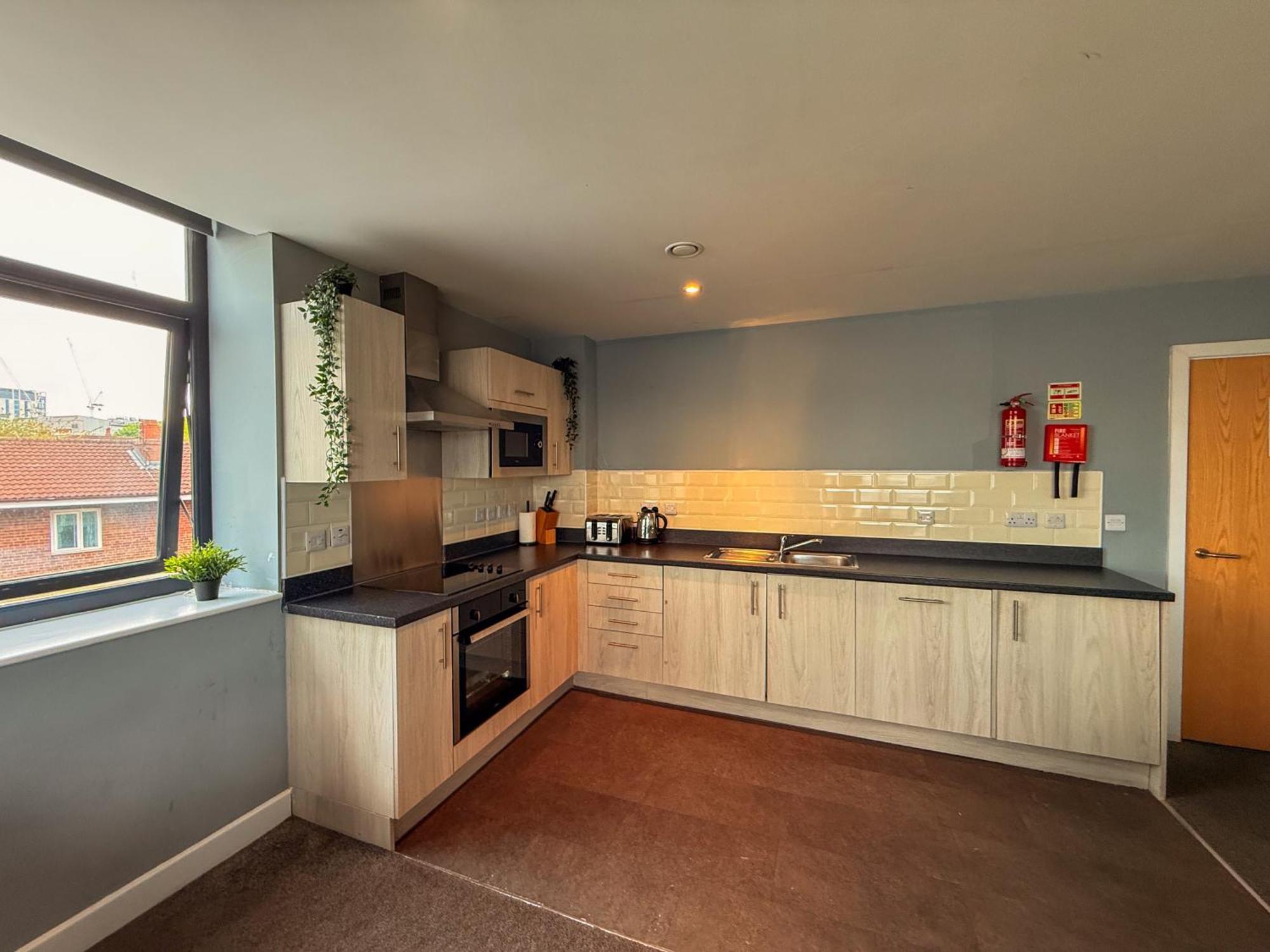 Apartment Modern 3 Bedroom Quayside - Sleeps 8 Free Parking