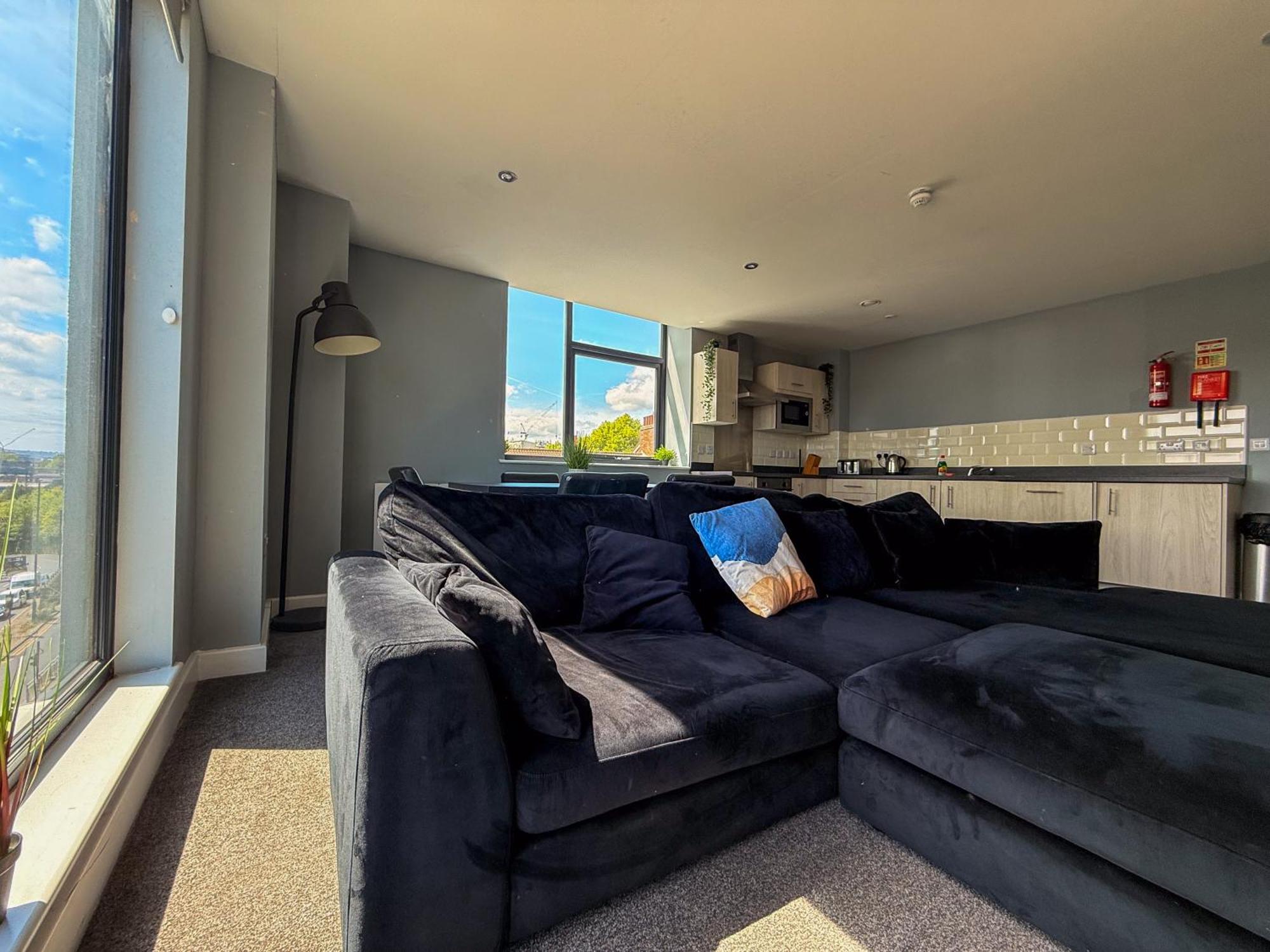 Modern 3 Bedroom Quayside - Sleeps 8 Free Parking *