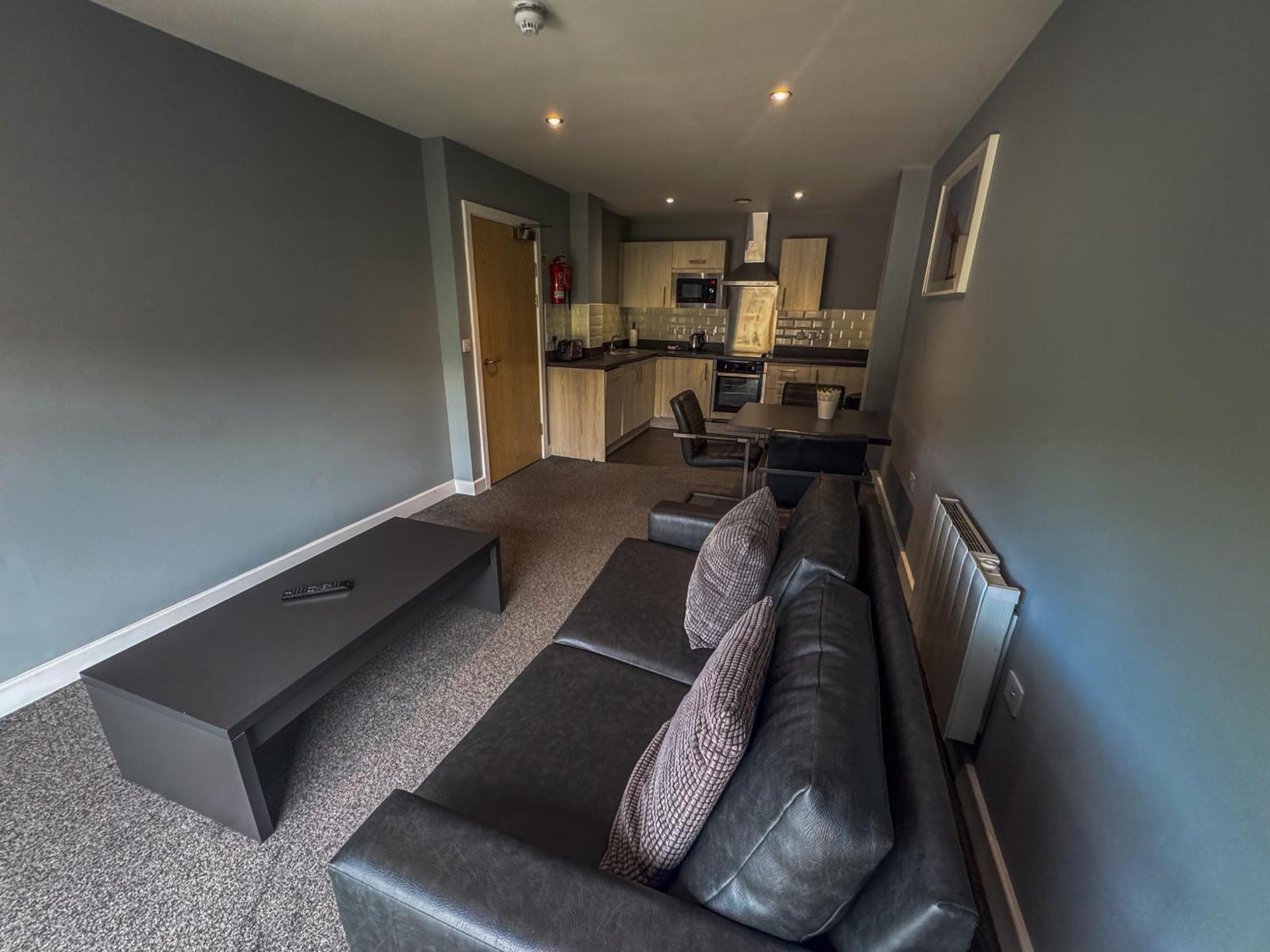 Apartment Quayside With Parking Sleeps 2