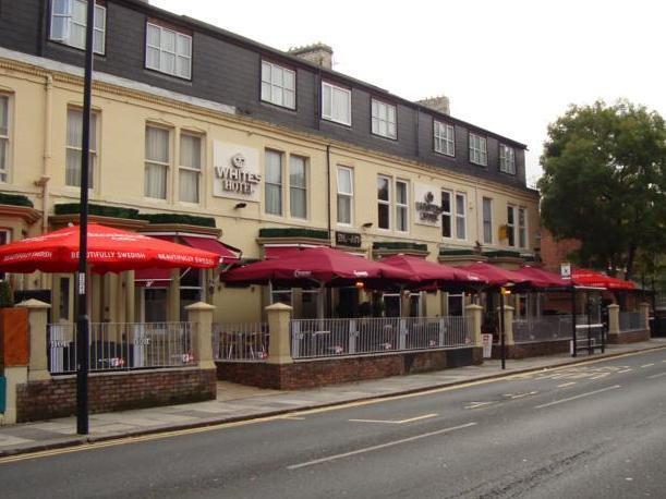 Whites Hotel
