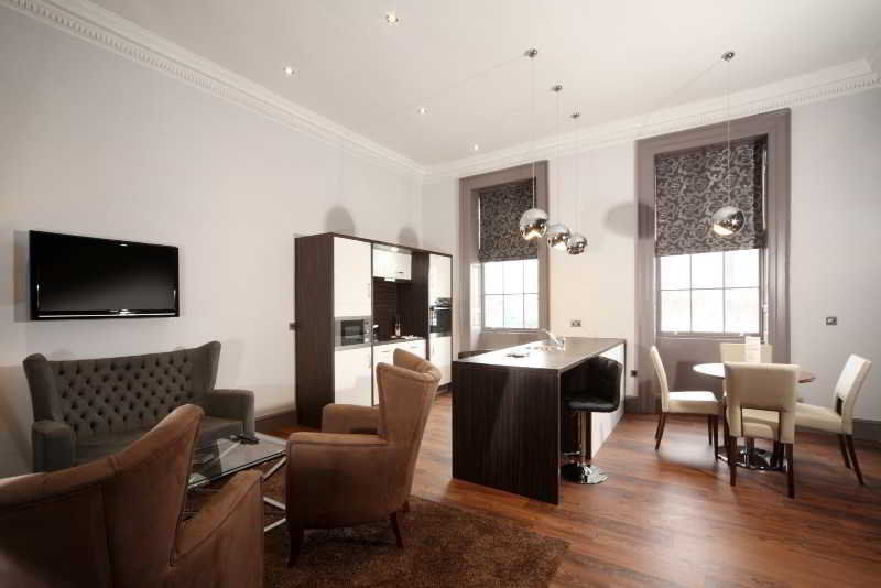 Roomzzz Aparthotel Newcastle upon Tyne