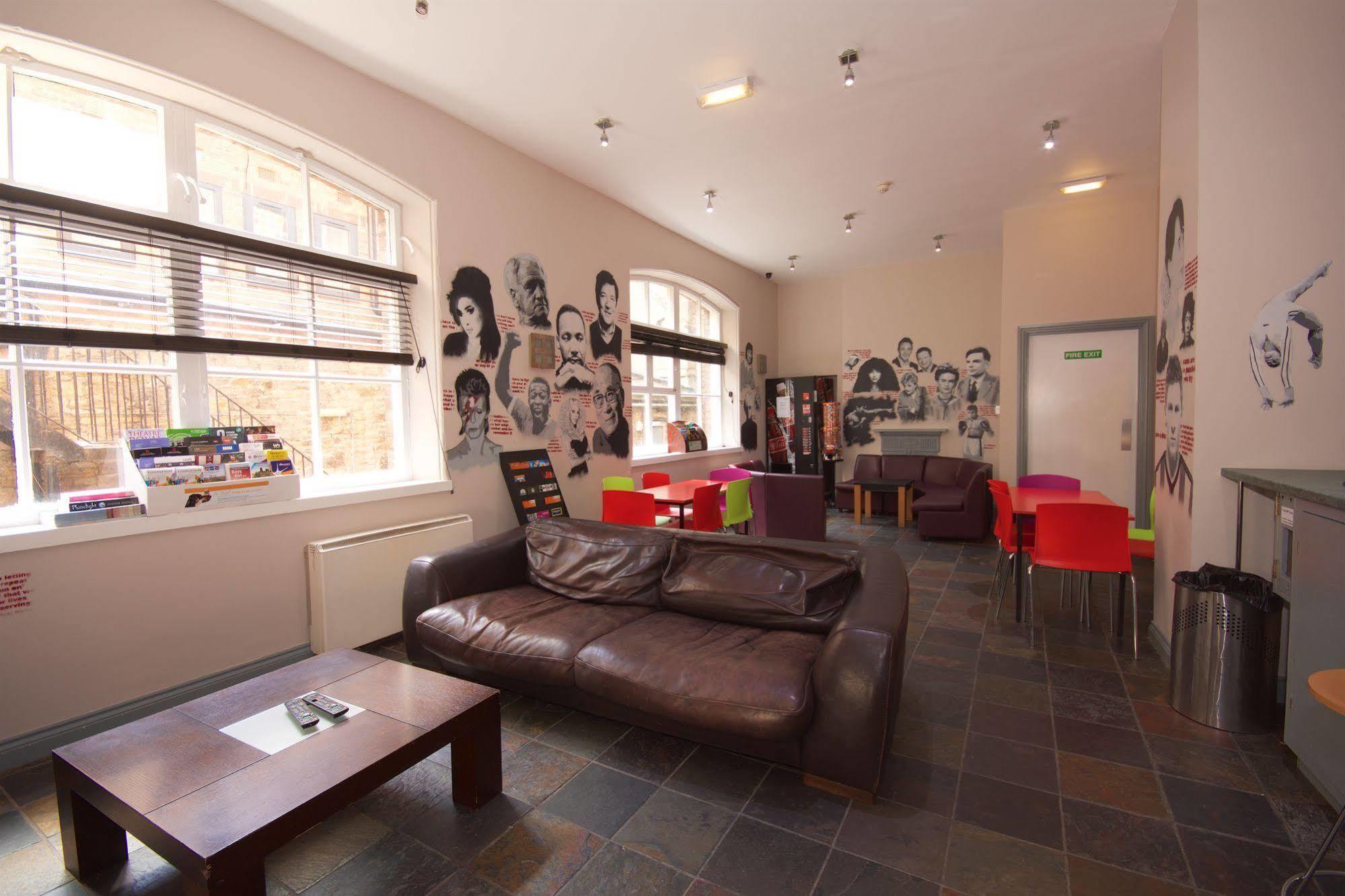 Hostel Albatross *