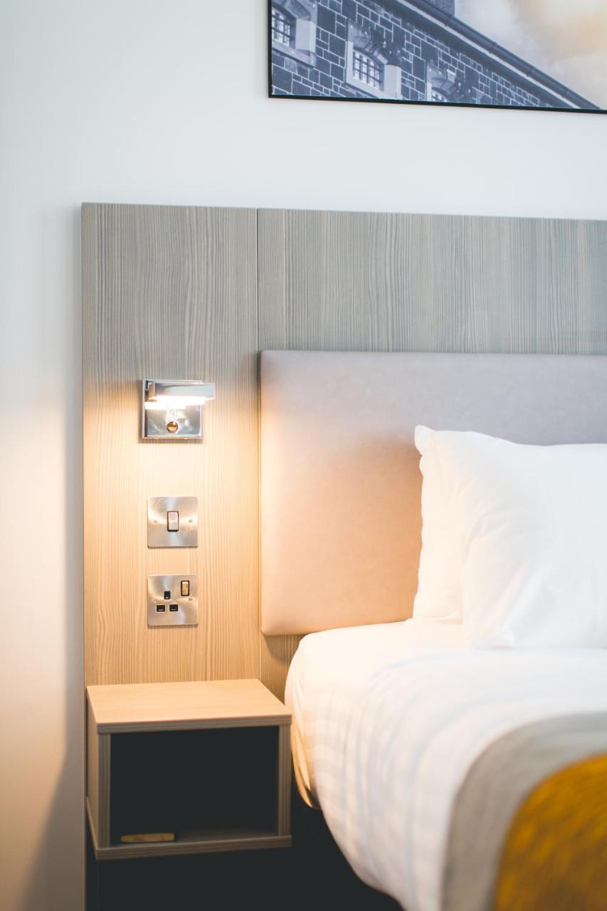 Maldron Hotel