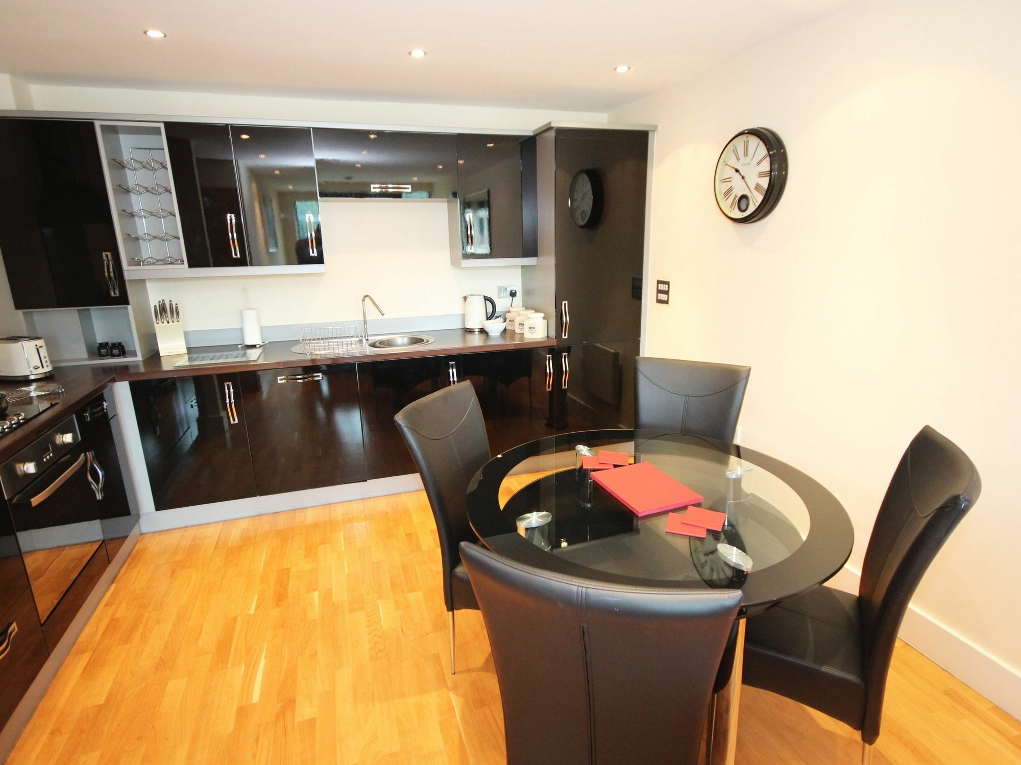 Merchant Quays Hotel 3*