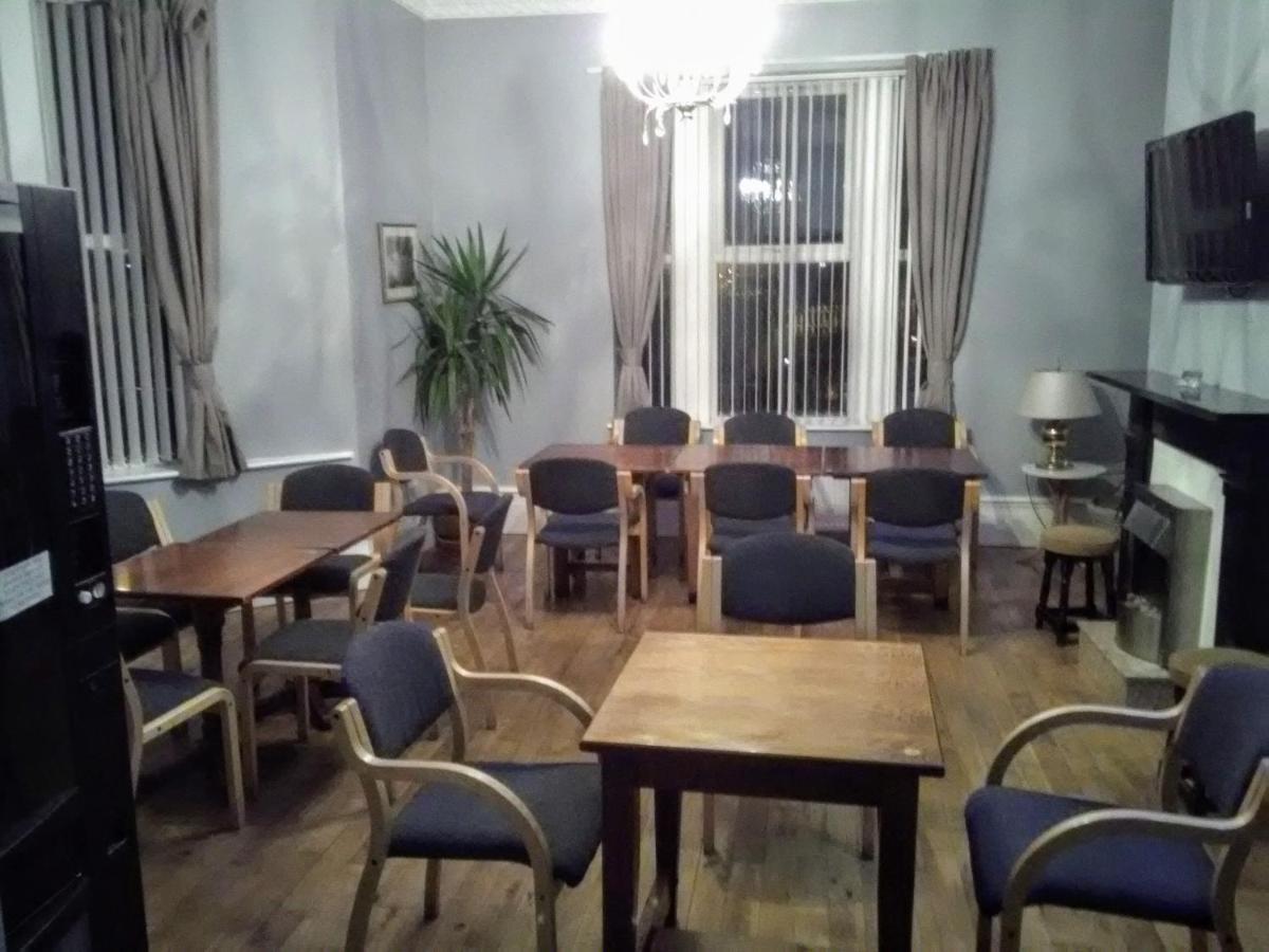 Clifton 3*